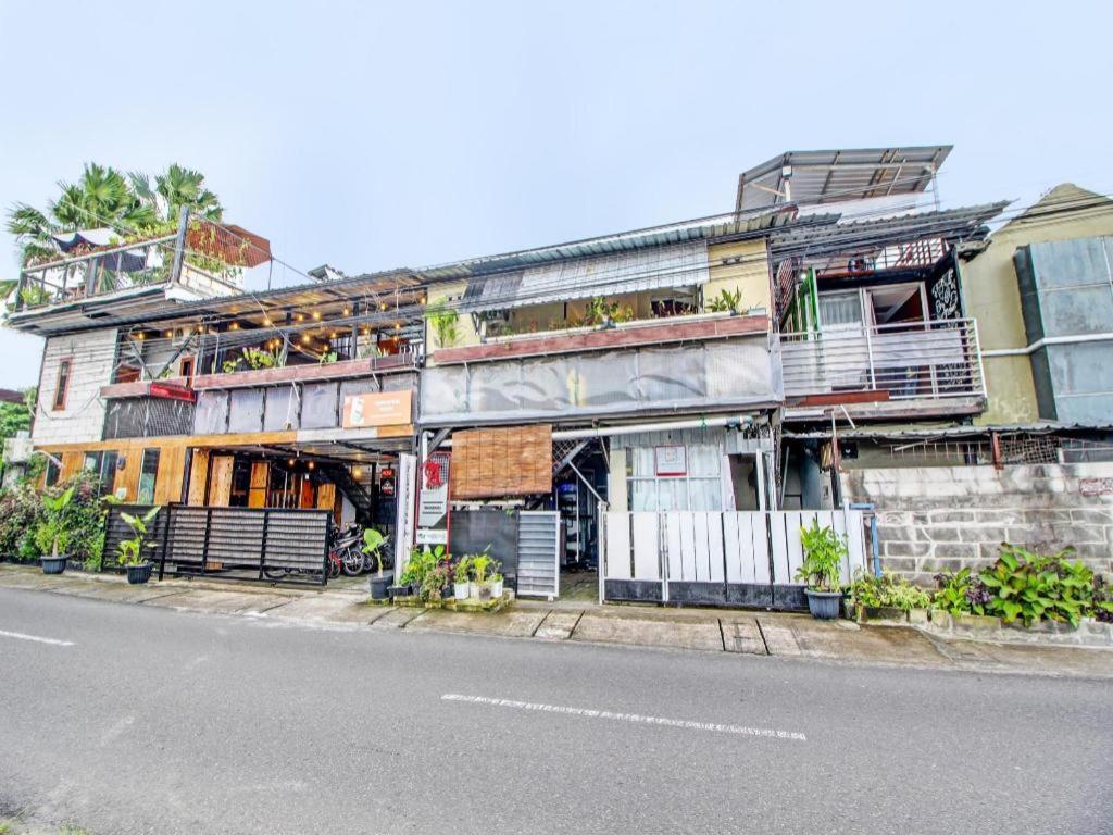 Oyo 92256 Sentosa Residence يوغياكارتا المظهر الخارجي الصورة